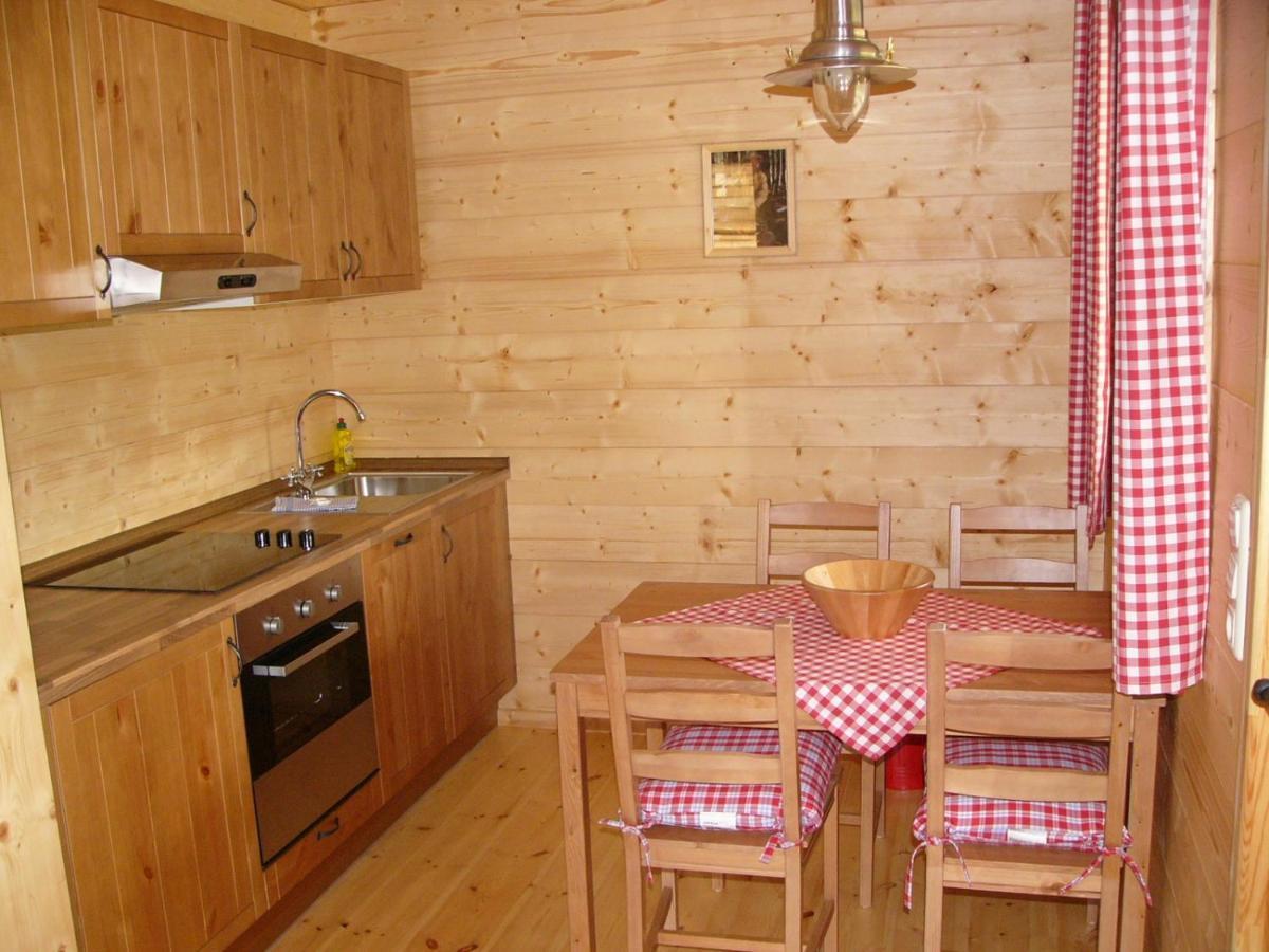 Horse Lake Ranch Neuendorf  Extérieur photo