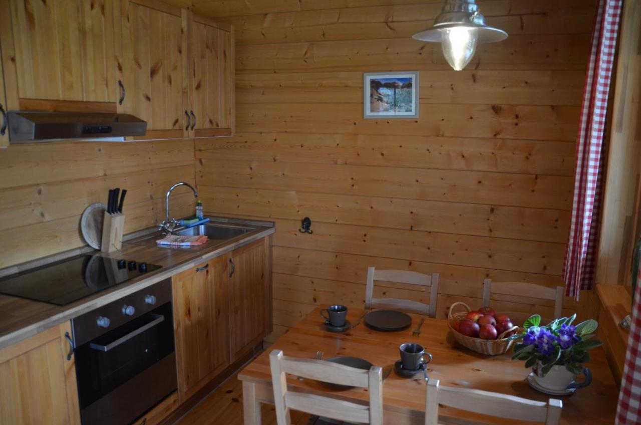 Horse Lake Ranch Neuendorf  Extérieur photo