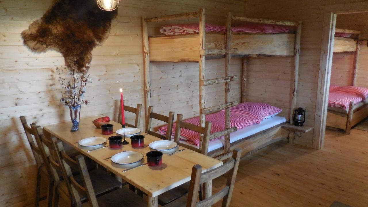 Horse Lake Ranch Neuendorf  Extérieur photo