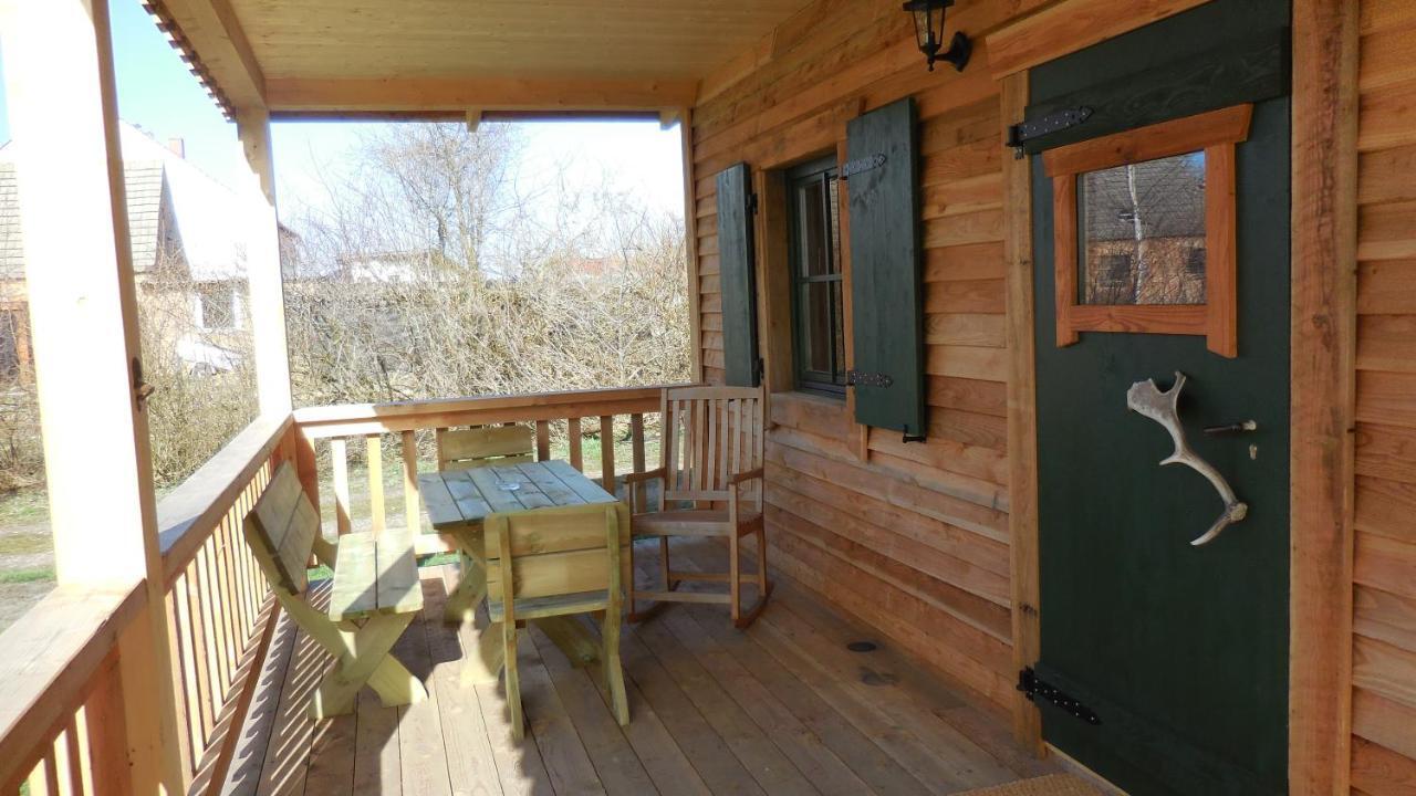Horse Lake Ranch Neuendorf  Extérieur photo